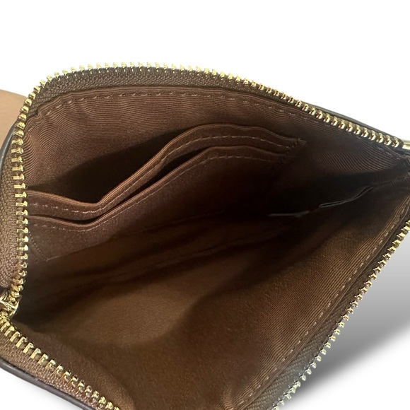 COACH Classic wristlet NEW WITHOUT TAGE - Picture 5 of 5